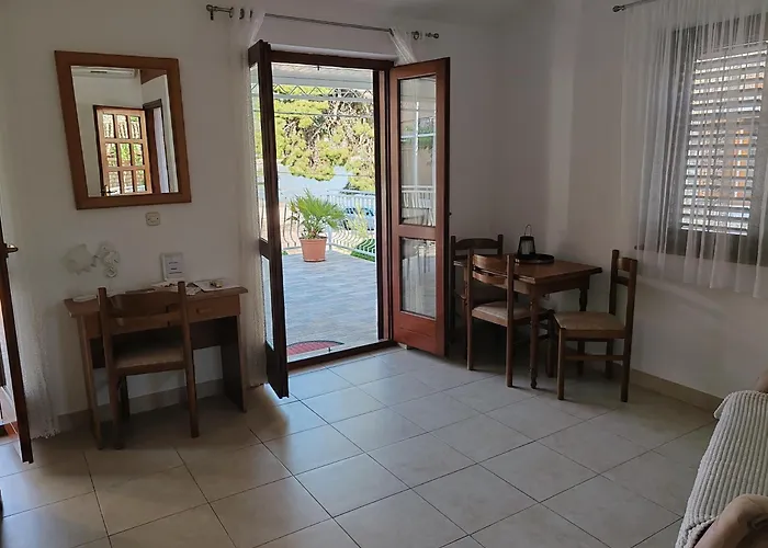 By The Sea Veliki, Dubrovnik - 2107 *